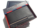 Портмоне Tommy Hilfiger.